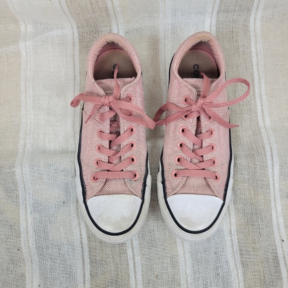 Converse‎ Low Tops Tennis Shoes Sneakers Pink Size 7 - Picture 2 of 9
